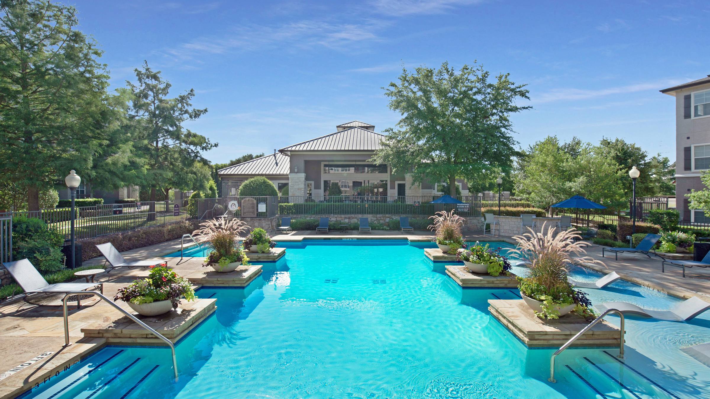 Pool at Villa Lago